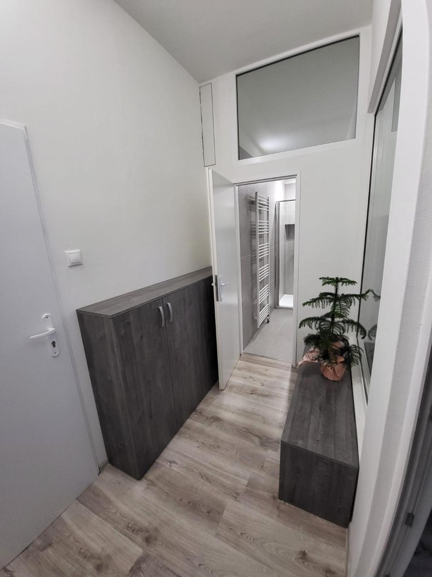 Apartman Nova Bana Exterior foto
