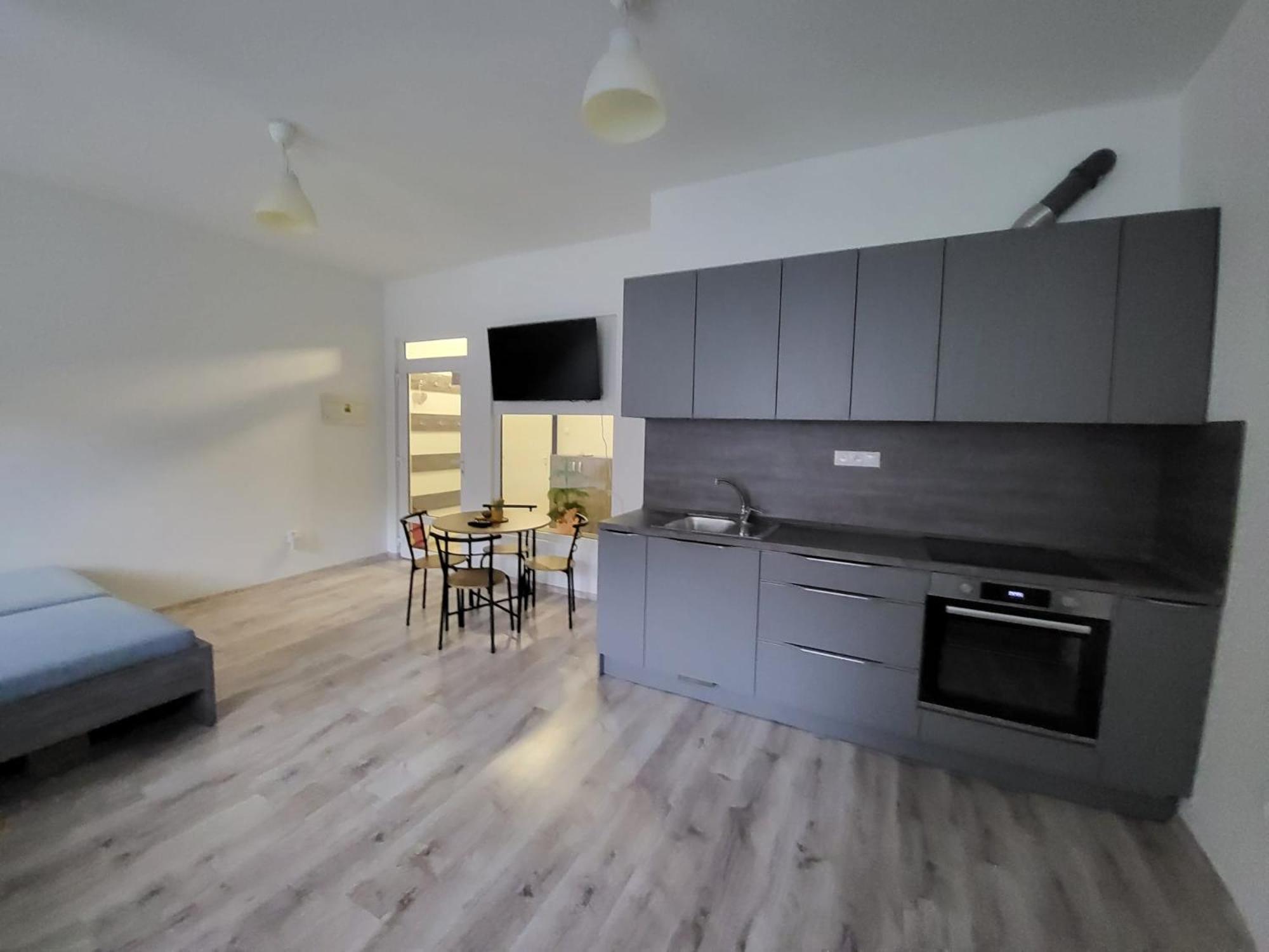 Apartman Nova Bana Exterior foto